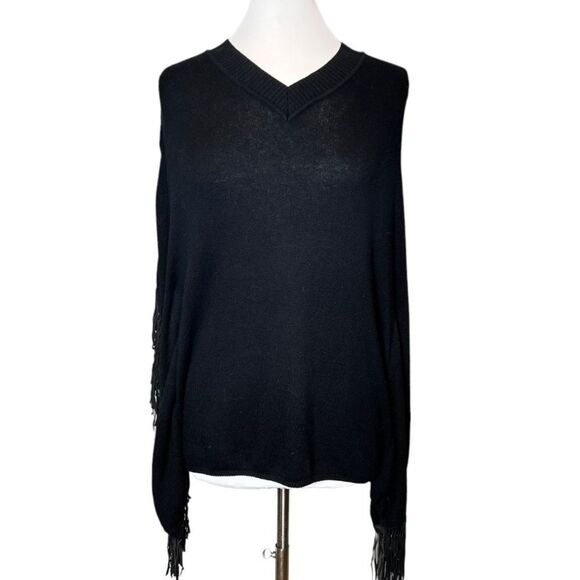 Ecru boho Luxury Suede Fringe Trim V-Neck Pullover Poncho Sweater - Picture 1 of 6